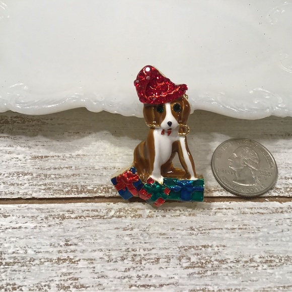 Dog Christmas Pin - Picture 4 of 6